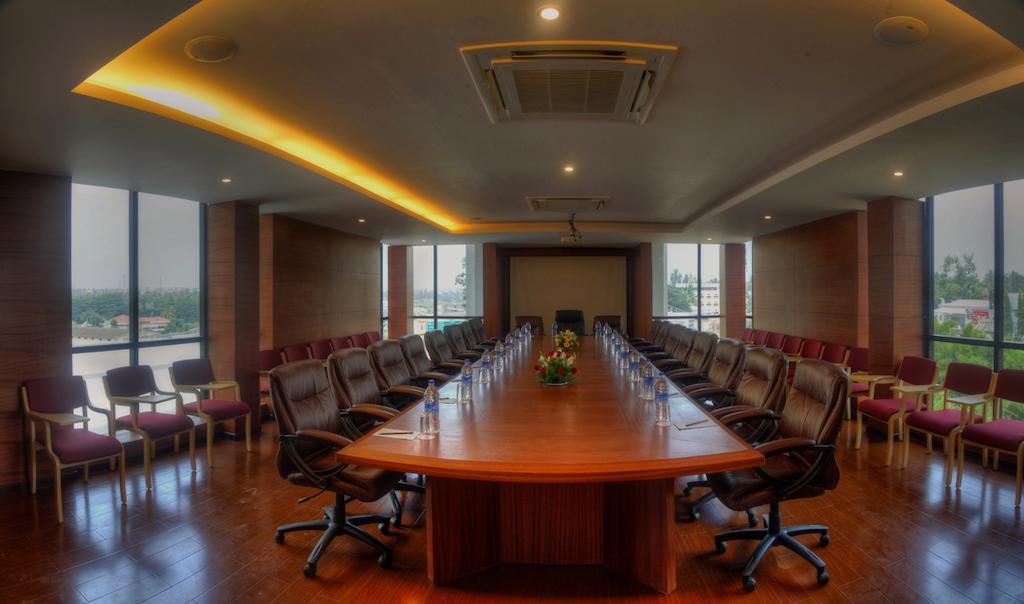 Hotel Le Ruchi The Prince Maisur Dış mekan fotoğraf